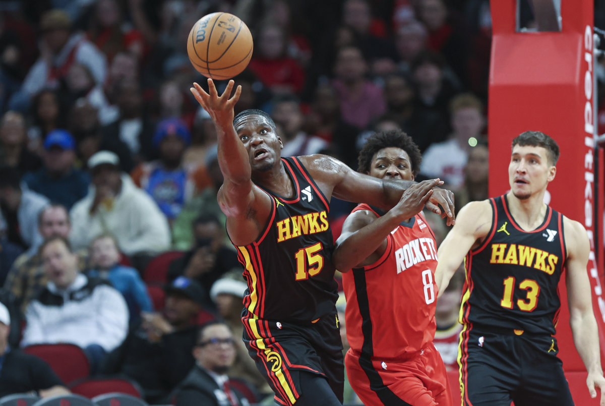 Clint Capela Jae'Sean Tate Hawks